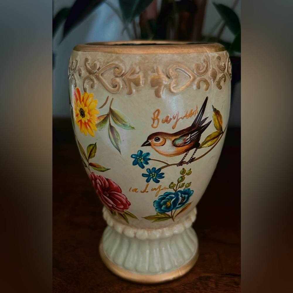 Hand-Painted Floral Bird Ceramic Vase - Cream Base with Multicolor Flowers